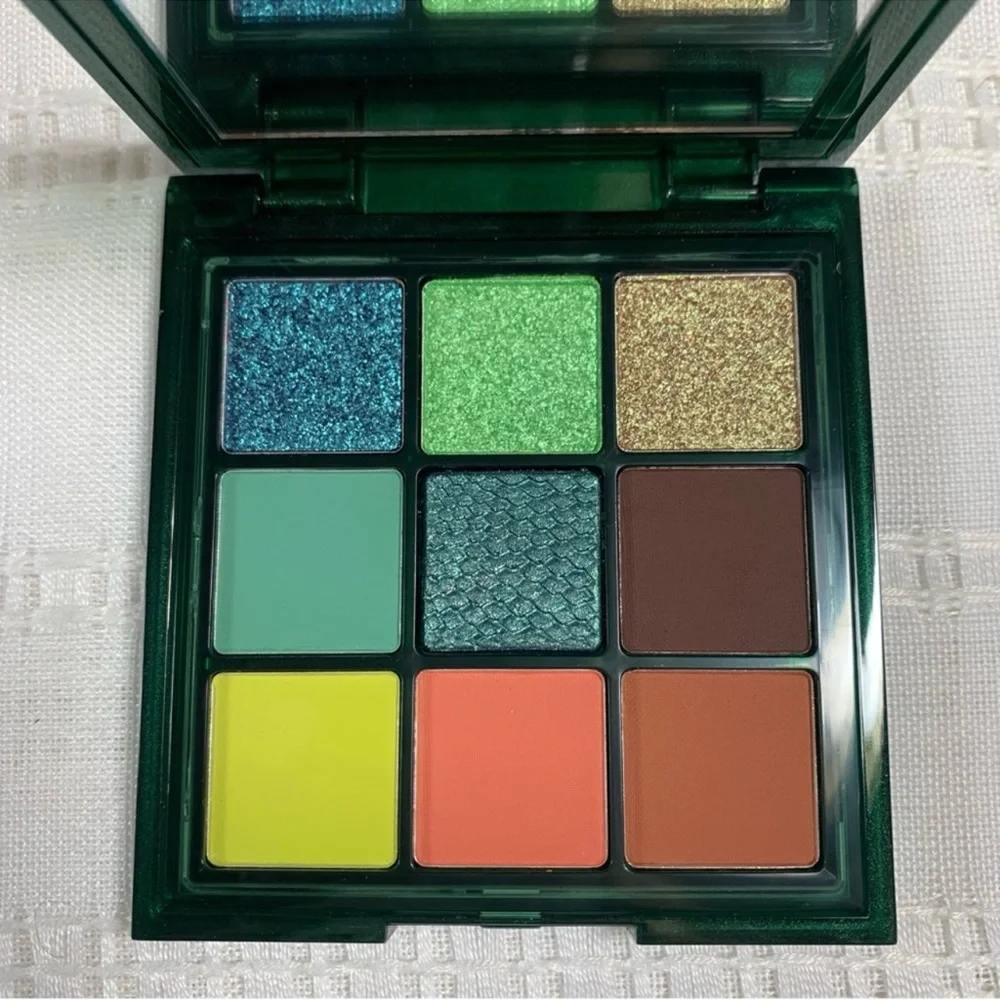 Huda Beauty Python Wild Obsessions Eyeshadow Palette - Brand New in Box